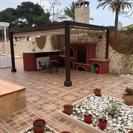 Con Piscina Y Bbq *